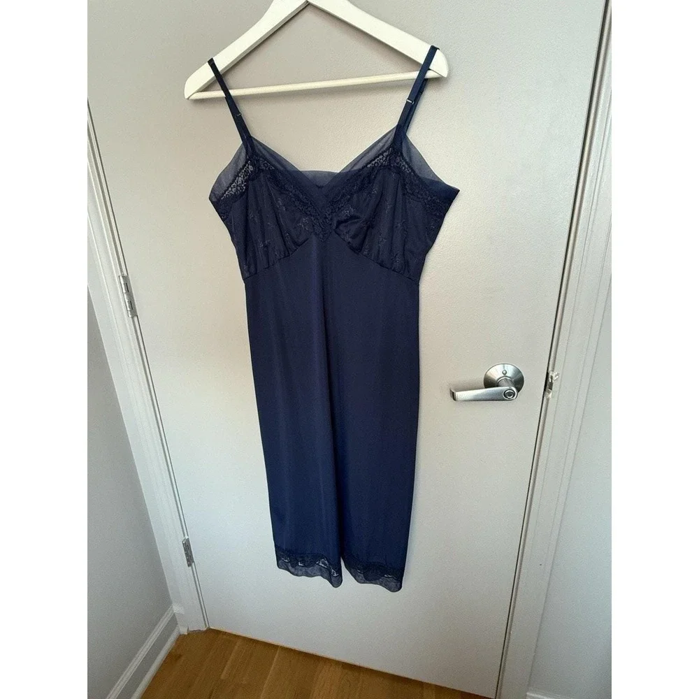 Vintage Van Raalte Full Slip Women's Medium Navy Nylon Pin-Up Rockabilly Gothic